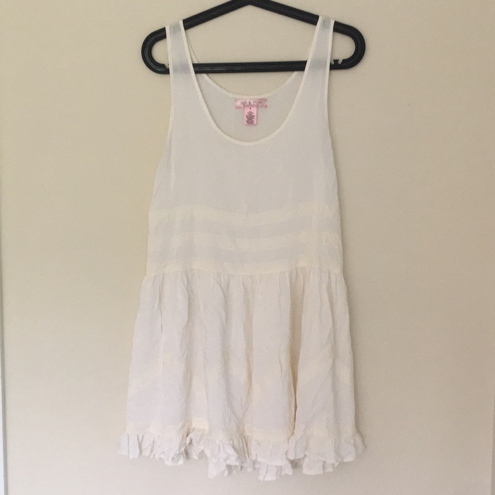 Lace detailed flowy dress